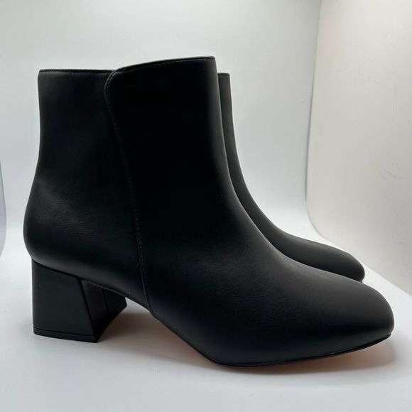 CUSHIONAIRE Women's dress heel boot +Memory Foam 8.5 WIDE BLACK - Picture 1 of 7
